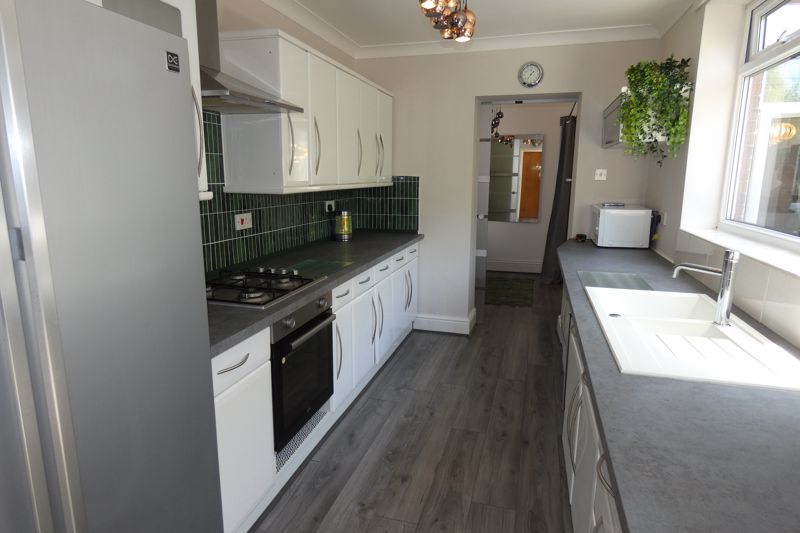 Kitchen- click for photo gallery